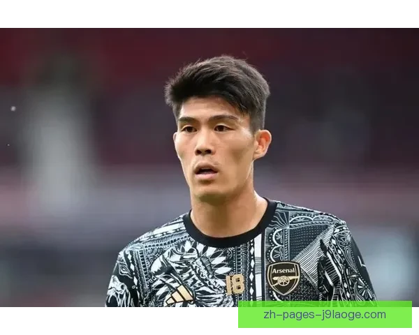 富安健洋英超复出首秀不幸小腿再伤赛场承压